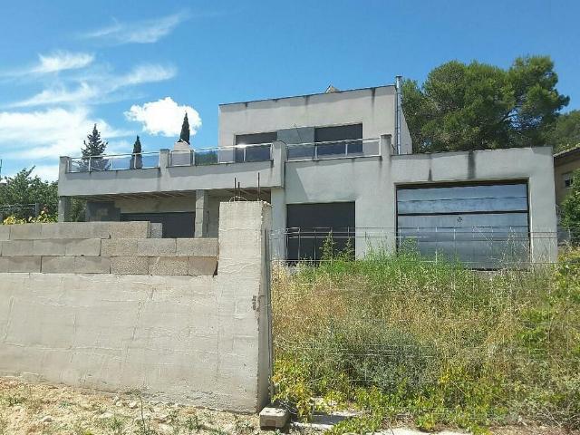 Chalet en venta en calle Ourense, Canyelles, de 224 m² 1 habitación por 251.900