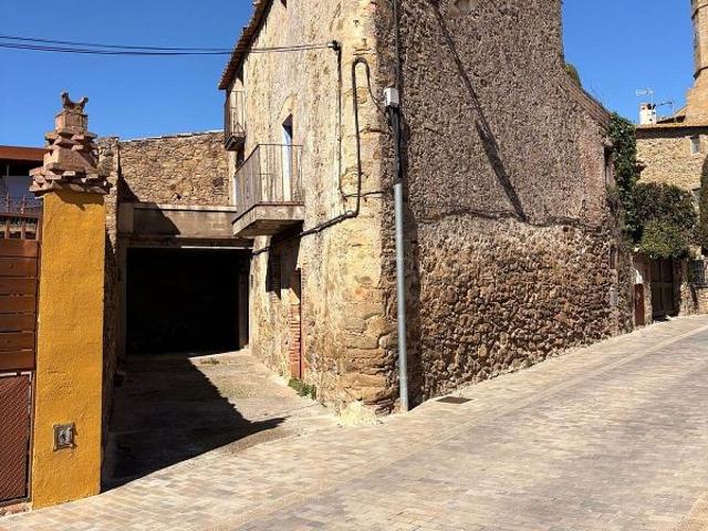 Chalet en venta en calle La Creu, Jafre, de 190 m² 4 habitaciones por 250.000