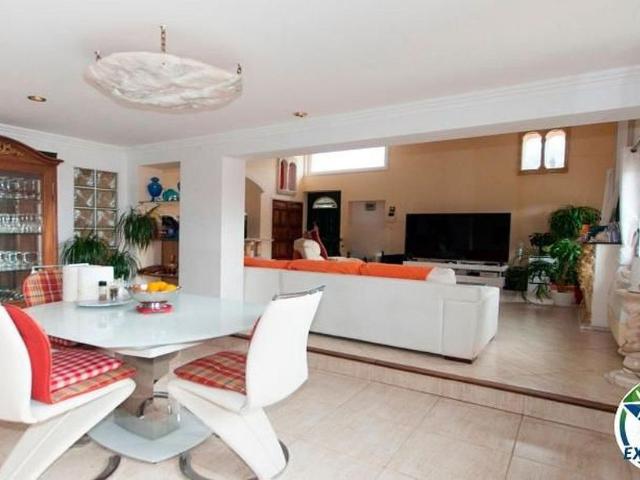 Chalet en venta en calle La Almadrava, Roses, de 123 m² 2 habitaciones por 377.000