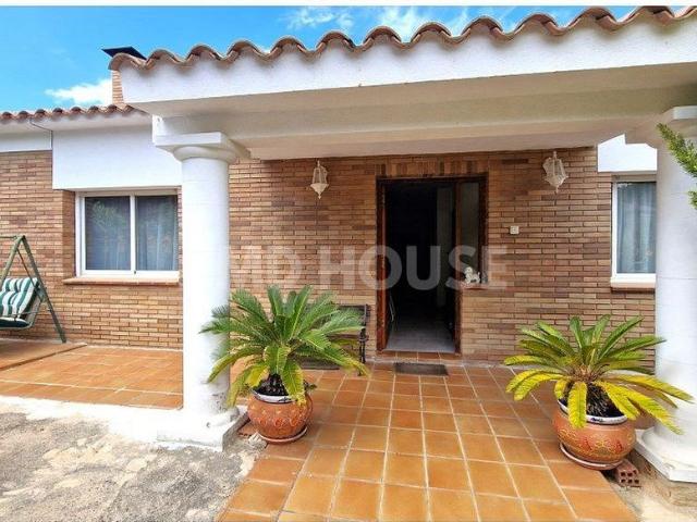 Chalet en venta en calle Les Sureres, Vidreres, de 145 m² 4 habitaciones por 405.000