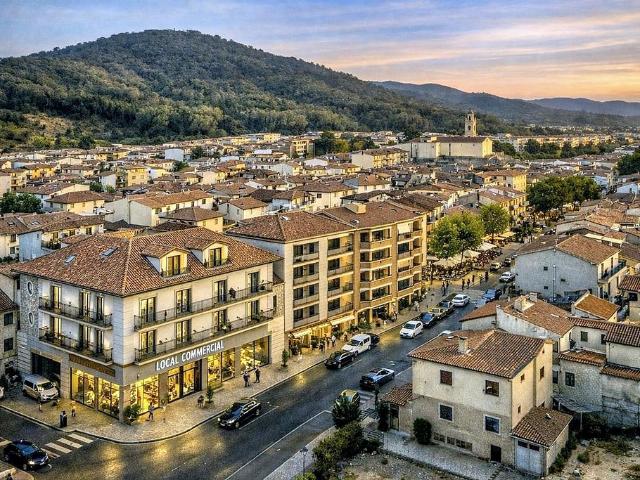 Chalet en venta en calle Mossèn Jacint Verdaguer, Santa Coloma de Farners, de 339 m² 3 habitaciones por 595.000
