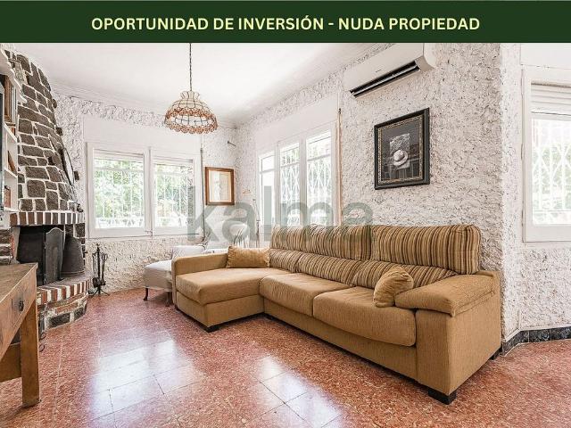 Chalet en venta en calle Mar del, Mont Roig del Camp, de 240 m² 4 habitaciones por 250.421