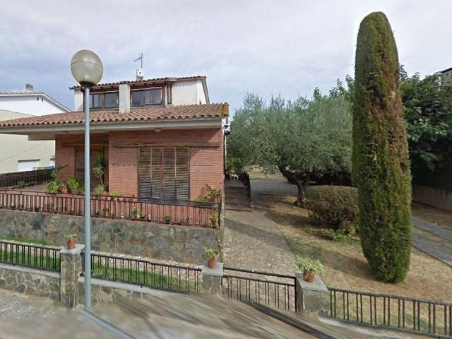 Chalet en venta en calle Martí Bruguera, Bordils, de 306 m² 1 habitación por 400.000
