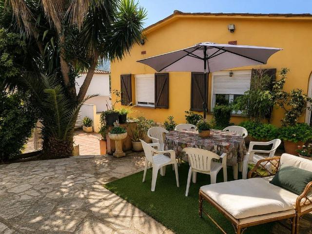 Chalet en venta en calle Mas Trempat, Santa Cristina d´Aro, de 160 m² 5 habitaciones por 575.000