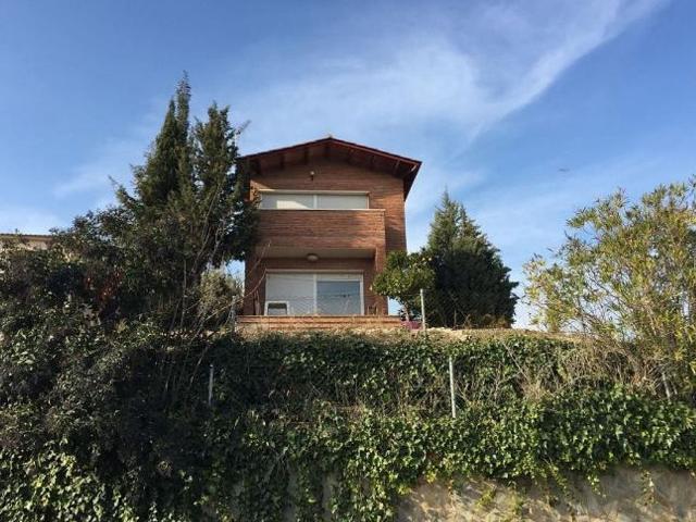 Chalet en venta en calle Mestre Bosch, Masquefa, de 123 m² 1 habitación por 221.000