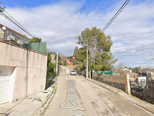 Chalet en venta en calle Nards Dels Canals, Piera, de 111 m² 3 habitaciones por 115.000
