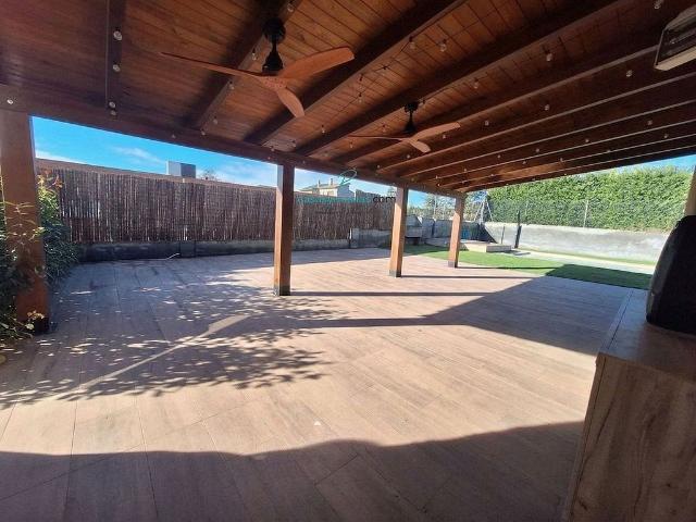 Chalet en venta en calle Sant Jaume, Igualada, de 280 m² 8 habitaciones por 620.000