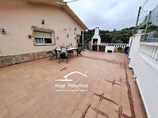Chalet en venta en calle Sant Jaume, Maçanet de la Selva, de 68 m² 3 habitaciones por 227.000