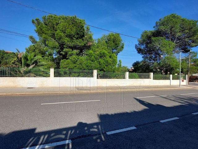 Chalet en venta en calle Santiago Rusinyol, Mont Roig del Camp, de 50 m² 1 habitación por 169.000 €