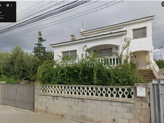 Chalet en venta en calle Saragossa, Cànoves i Samalús, de 125 m² 4 habitaciones por 296.000