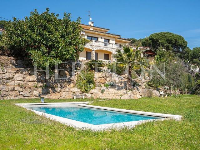 Chalet en venta en calle Selva, Calonge, de 437 m² 5 habitaciones por 799.000