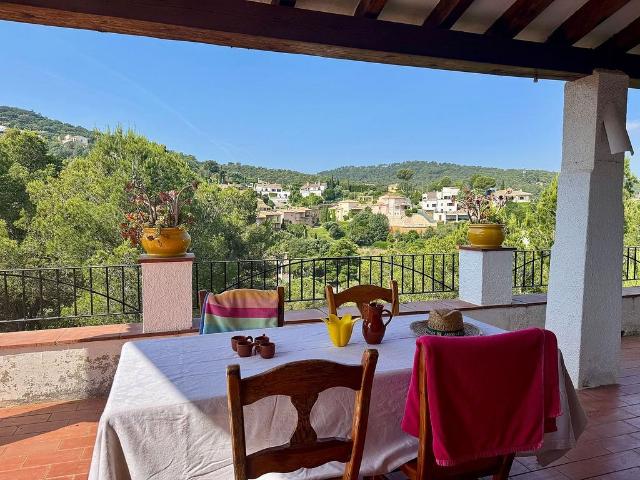 Chalet en venta en calle Ses Planasses, Begur, de 156 m² 3 habitaciones por 575.000