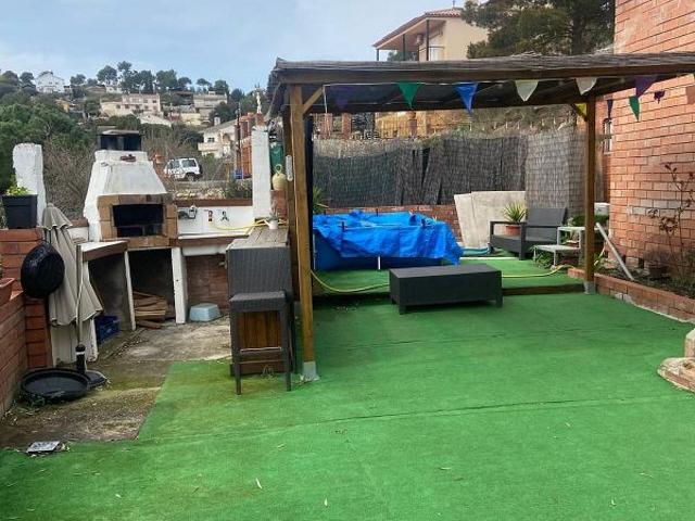 Chalet en venta en calle Sta Ines, Sant Llorenç Savall, de 89 m² 2 habitaciones por 128.000