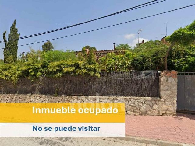 Chalet en venta en calle Pont del Lledoner, Cervelló, de 93 m² 4 habitaciones por 208.800