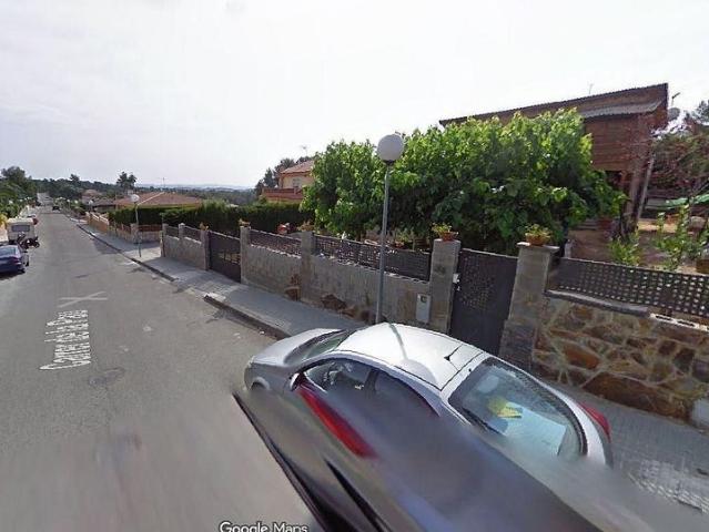Chalet en venta en calle Pau Casals, Catllar, el, de 185 m² 4 habitaciones por 234.631