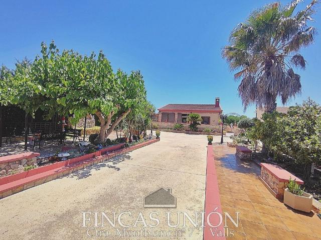 Chalet en venta en calle Partida Baiona, Valls, de 200 m² 6 habitaciones por 300.000