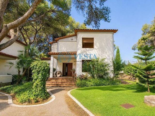 Chalet en venta en calle Pineda, Roda de Barà, de 305 m² 6 habitaciones por 469.900