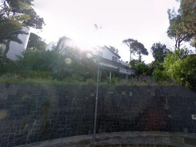 Chalet en venta en calle Pins Dels, Roca del Vallès, la, de 454 m² 5 habitaciones por 380.000