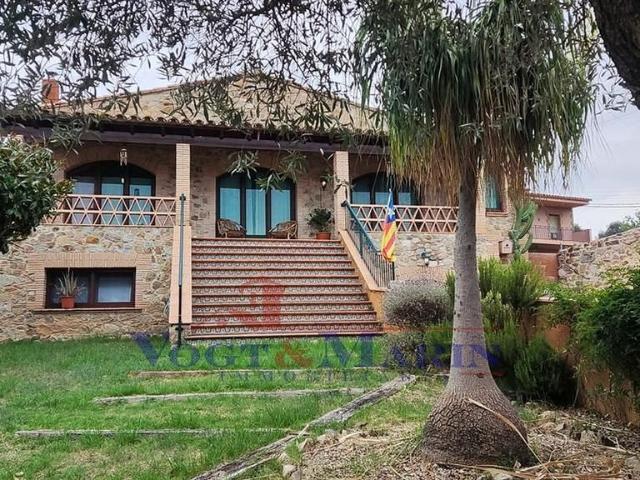 Chalet en venta en calle Priorat, Masarac, de 283 m² 3 habitaciones por 550.000