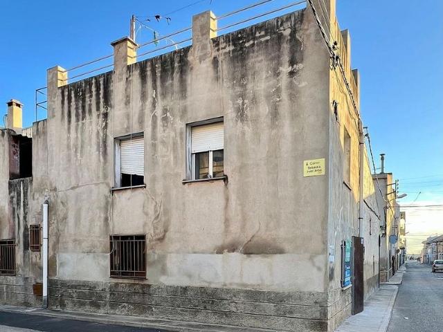 Chalet en venta en calle Príncep, Santa Bàrbara, de 87 m² 3 habitaciones por 40.000