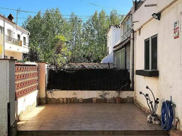 Chalet en venta en calle Puigmal D', Castelló d´Empúries, de 46 m² 2 habitaciones por 180.000