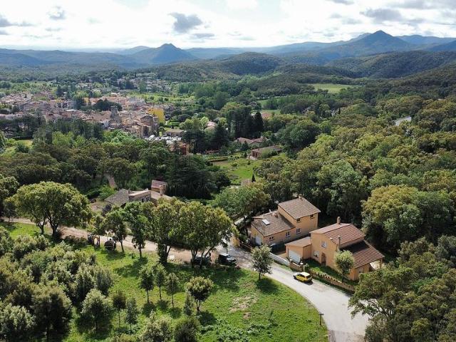 Chalet en venta en calle Reco Pirineo, Maçanet de Cabrenys, de 180 m² 3 habitaciones por 330.000
