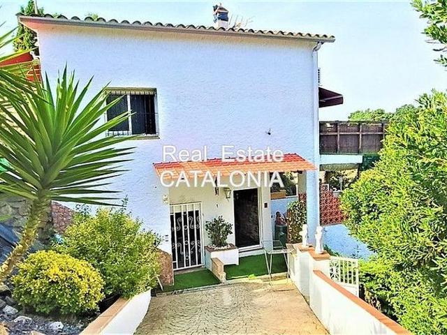 Chalet en venta en calle Rubén Darío, Lloret de Mar, de 76 m² 2 habitaciones por 239.000
