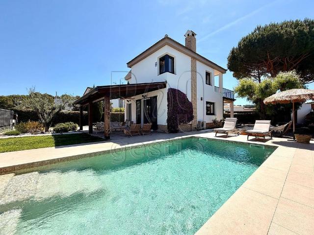 Chalet en venta en calle Tarragonès, Tarragona, de 213 m² 5 habitaciones por 635.000