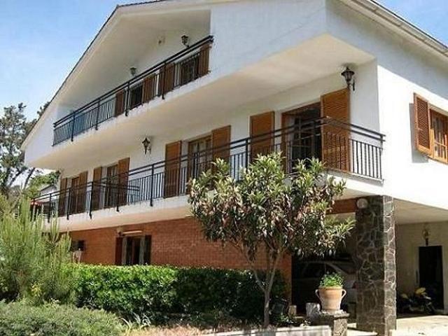 Chalet en venta en calle Ter, Vallgorguina, de 310 m² 5 habitaciones por 590.000