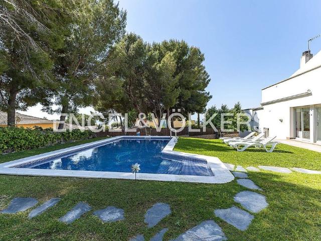 Chalet en venta en Calafell, de 223 m² 4 habitaciones por 560.000