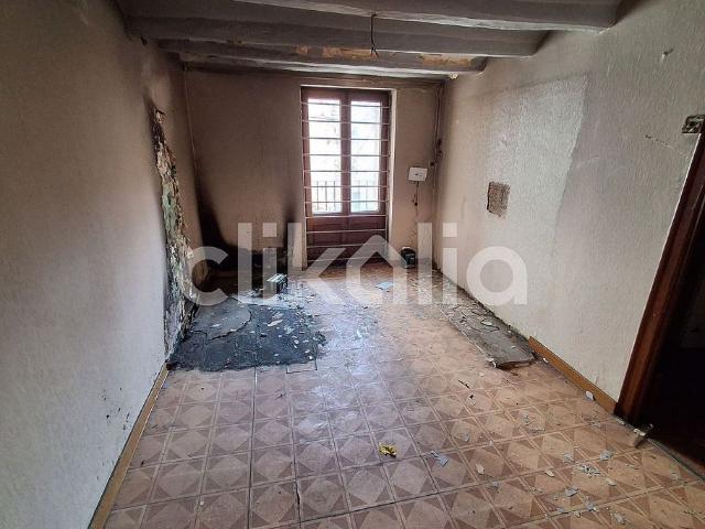 Chalet en venta en calle Tres Fonts, Pobla de Claramunt, la, de 244 m² 4 habitaciones por 59.000