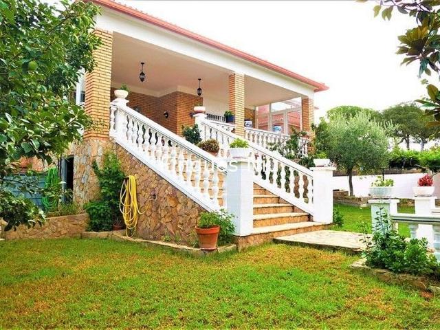 Chalet en venta en calle Tucan, Lloret de Mar, de 162 m² 5 habitaciones por 440.000