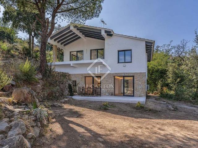 Chalet en venta en avenida Del Mas Nou, Castell Platja d´Aro, de 230 m² 5 habitaciones por 720.000