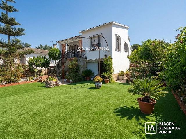 Chalet en venta en calle Viella, Calafell, de 136 m² 4 habitaciones por 255.000