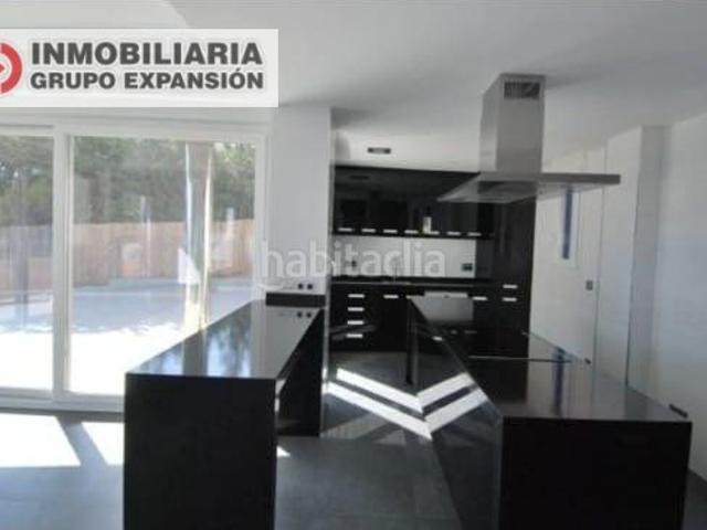 Chalet en venta en Calp, Benicolada Las Adelfas. Espectacular Chalet de Lujo en Calpe en 1º Linea del mar. Chalets.