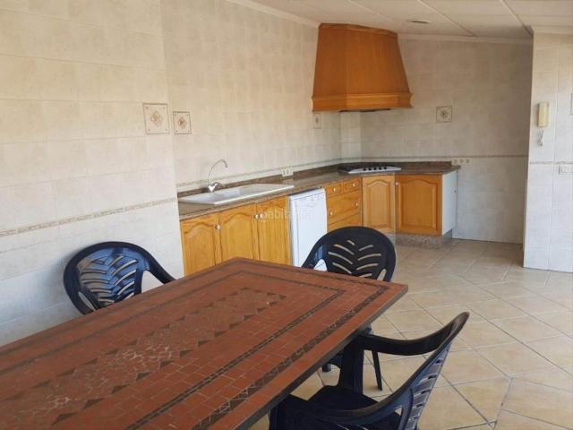 Chalet en venta en Calp, Canuta. Villa ubicada en una zona soleada a tan solo 2 km de la playa de Puerto Blanco. Chalets.