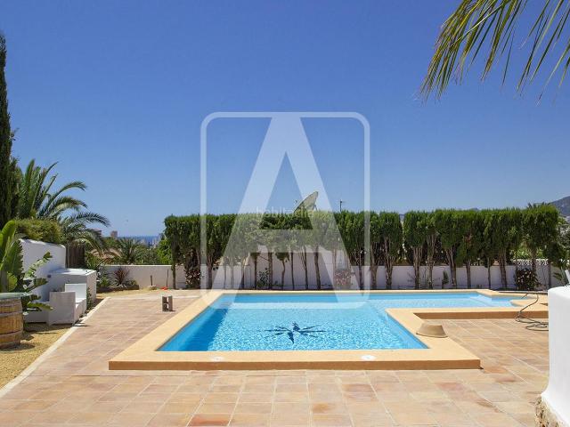 Chalet en venta en Calp, Carrió La Merced Los Pinos. Chalets.