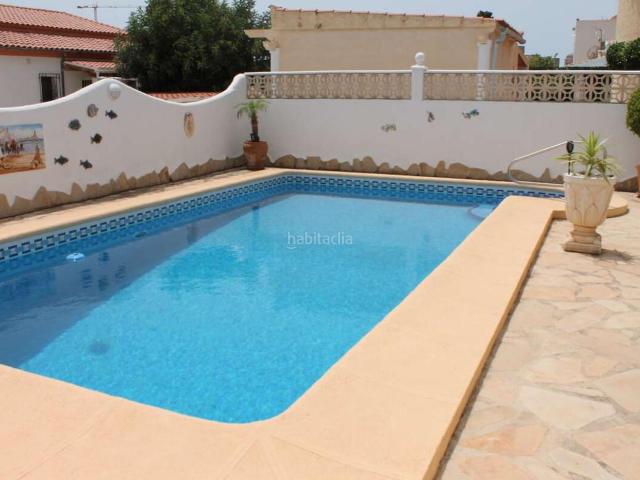 Chalet en venta en Calp, Marisol Park Ortembach Los Almendros. Chalets.