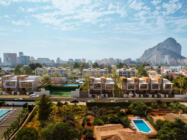 Chalet en venta en Calp, Marisol Park Ortembach Los Almendros. 17 CHALETS DE VANGUARDIA EN URBANIZACIÓN PRIVADA EN EL CALPE. Chalets.