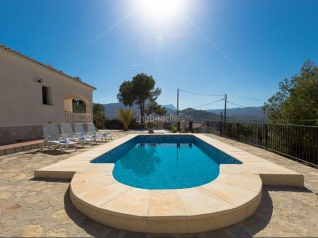 Chalet en venta en Calp, Cometa. Chalets.