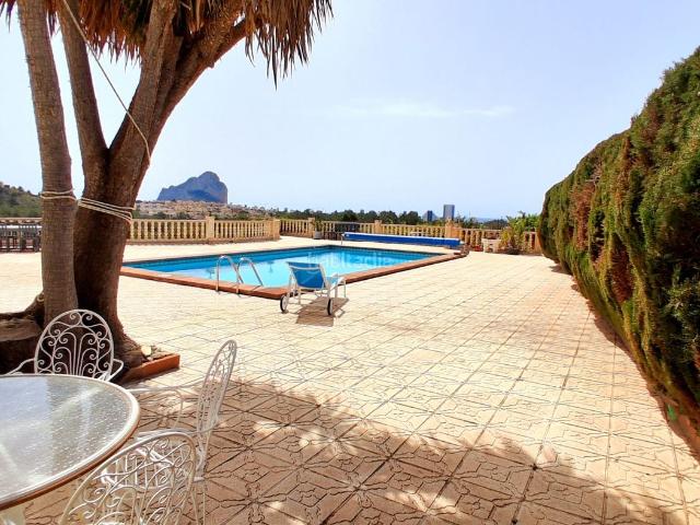 Chalet en venta en Calp, Gargasindi Garduix Colina del Sol. Chalets.