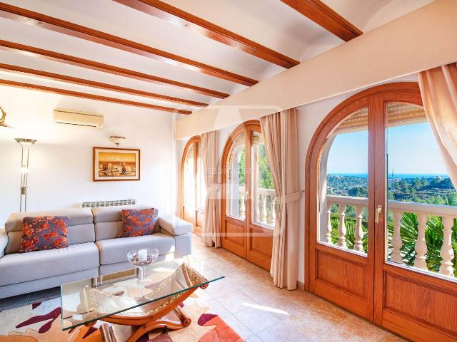 Chalet en venta en Calp, Gargasindi Garduix Colina del Sol. Chalets.