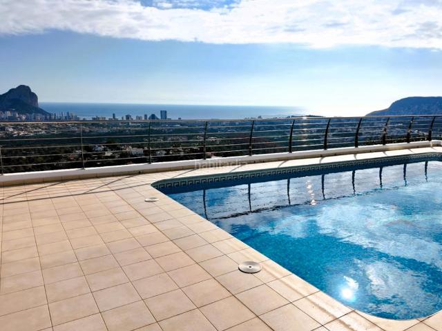 Chalet en venta en Calp, Gargasindi Garduix Colina del Sol. Chalets.