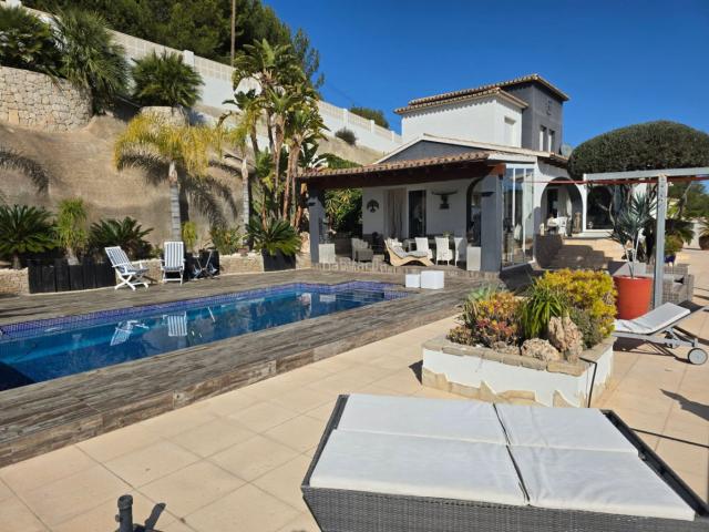 Chalet en venta en Calp, La Empedrola. Chalets.