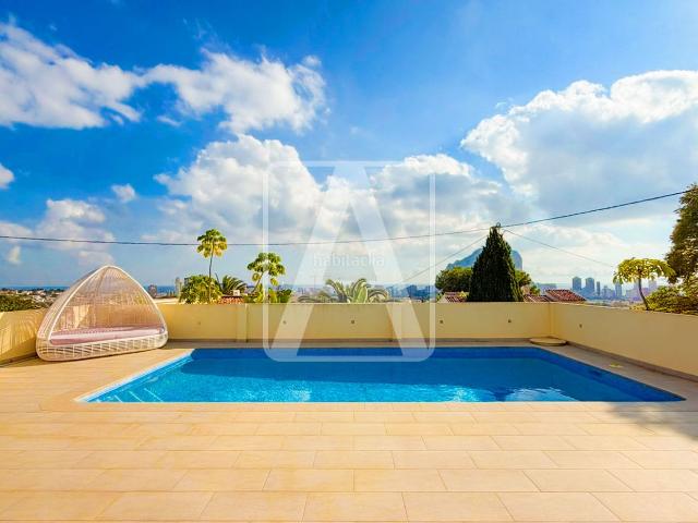 Chalet en venta en Calp, Marisol Park Ortembach Los Almendros. Chalets.