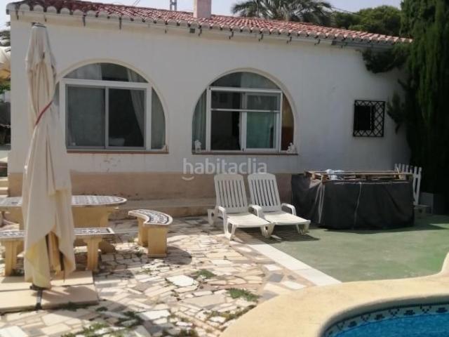 Chalet en venta en Calp, Marisol Park Ortembach Los Almendros. Chalets.