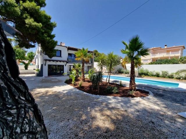 Chalet en venta en Calp, Cometa. Chalets.