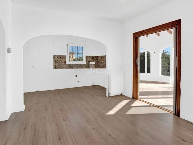 Chalet en venta en Calp, Pueblo. Chalets.