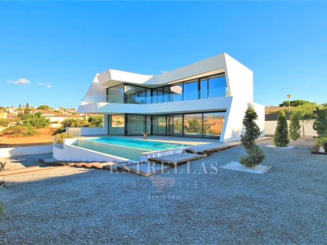 Chalet en venta en Calp, Puerto. Chalets.