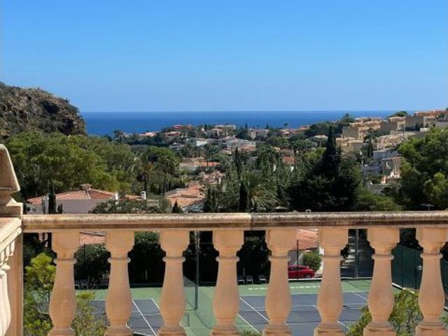Chalet en Venta en Calpe / Calp, Alicante